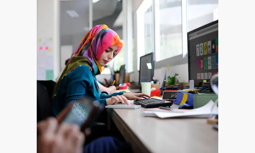 چالشها و فرصتهای بانوان کارآفرین ایرانی در سال 1404