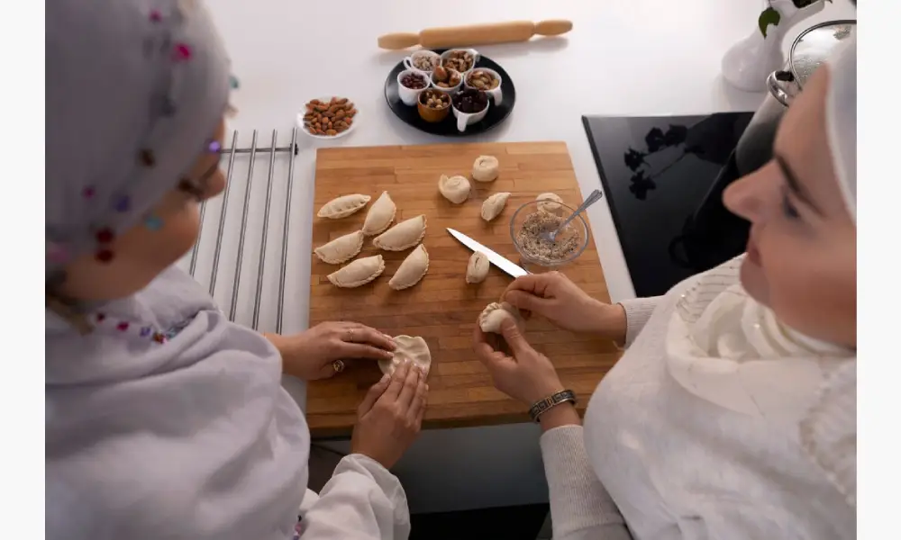 هر چیزی که نیاز است در مورد کسب‌وکارهای خانگی مشهد 1404 بدانید